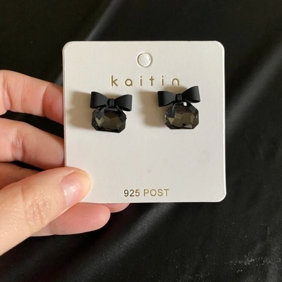 🖤 Sterling Silver Earrings 🖤 - Picture 2 of 5